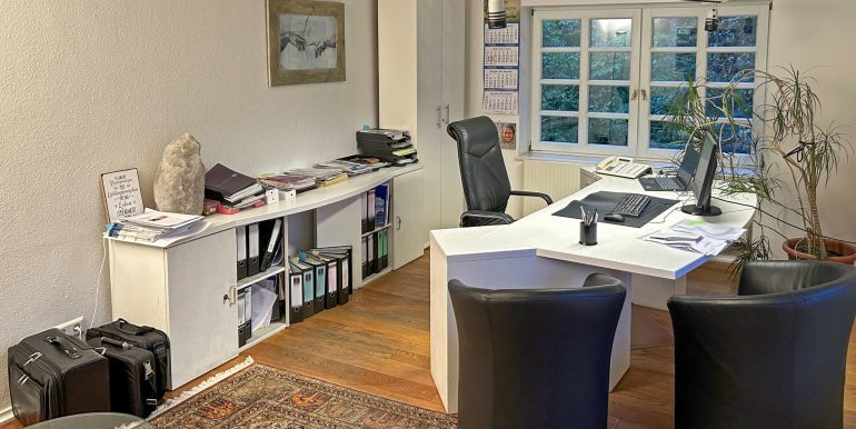 Büro (OG)