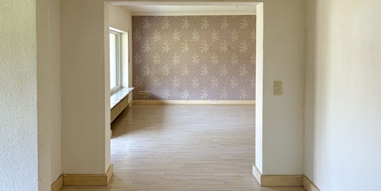 Durchgangszimmer Wohn/-Esszimmer EG