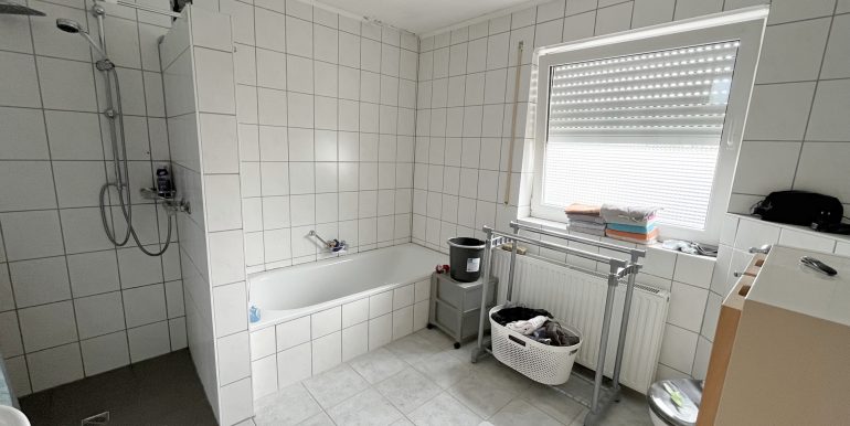 Badezimmer EG