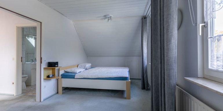 Schlafzimmer II